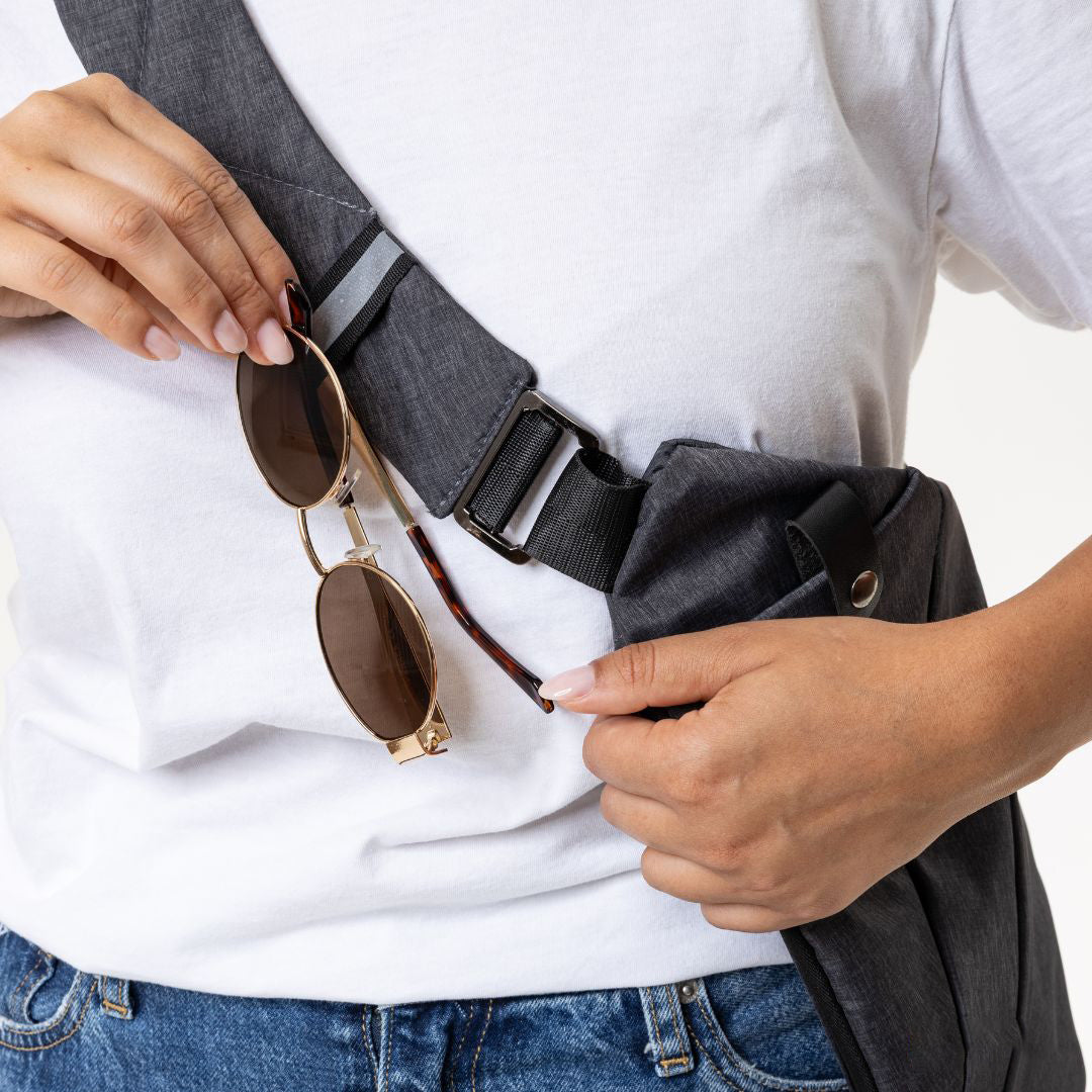 🛡️ Urban Shield: Ultralight Anti-Theft Sling Bag